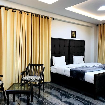 Grand Taj Hotell Murree Eksteriør bilde